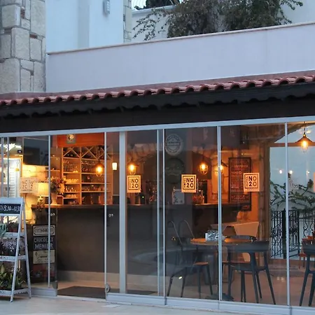 酒店 No 20 Marina - Adult Only 3*